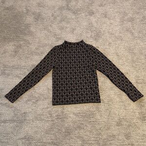 Geometric Patterned Long Sleeve Top